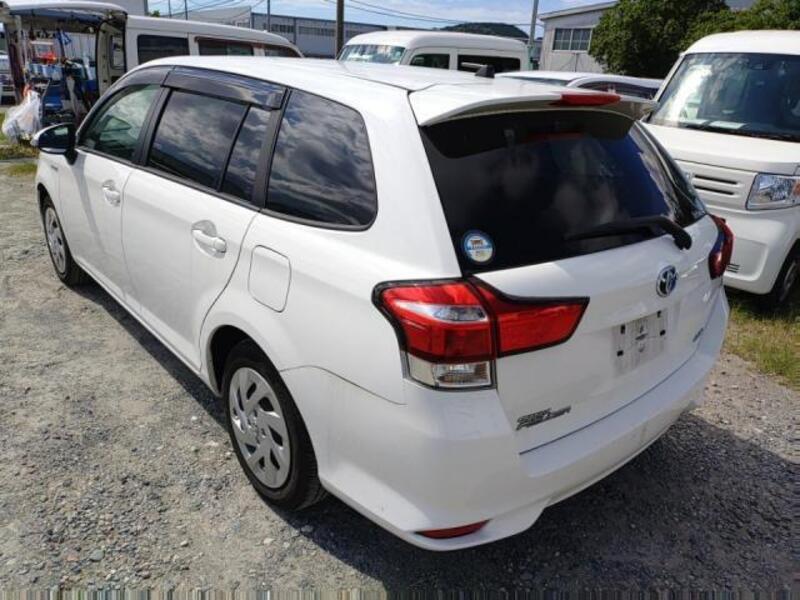 COROLLA FIELDER