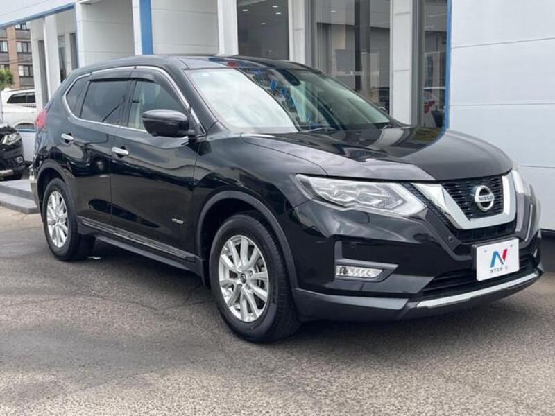 X-TRAIL