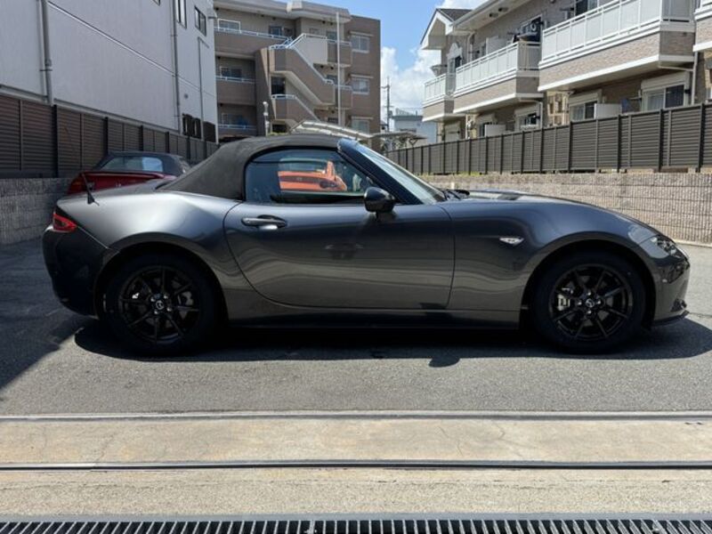 ROADSTER