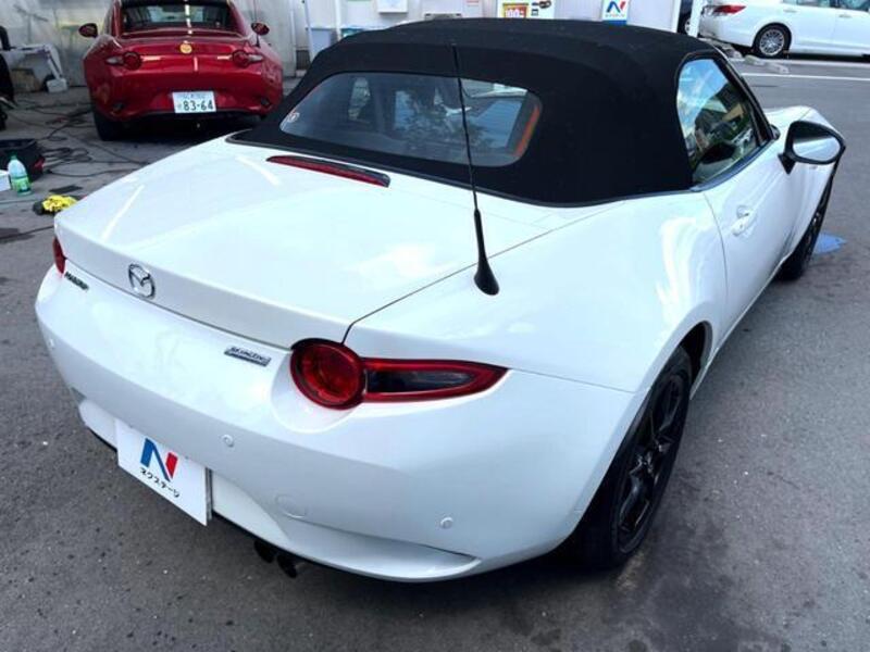 ROADSTER