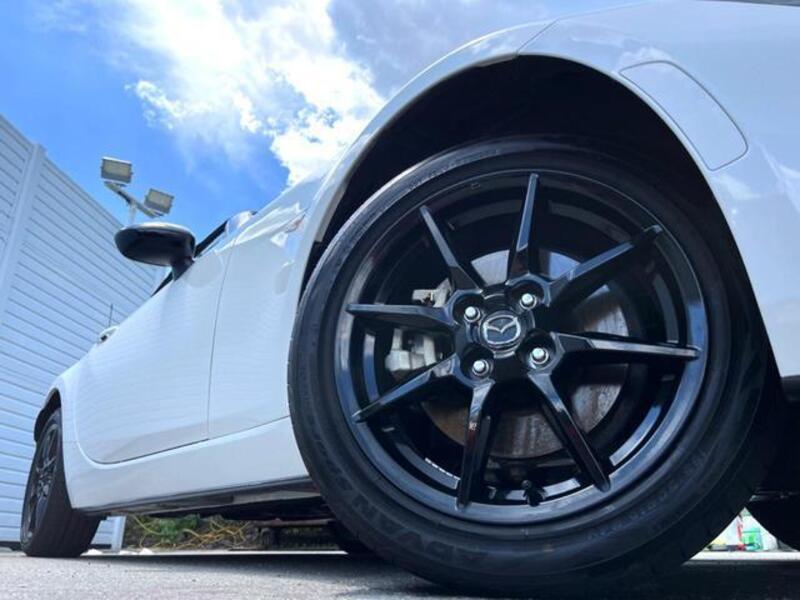 ROADSTER