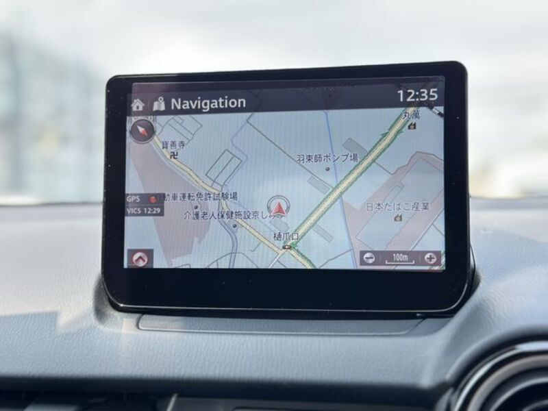 MAZDA2
