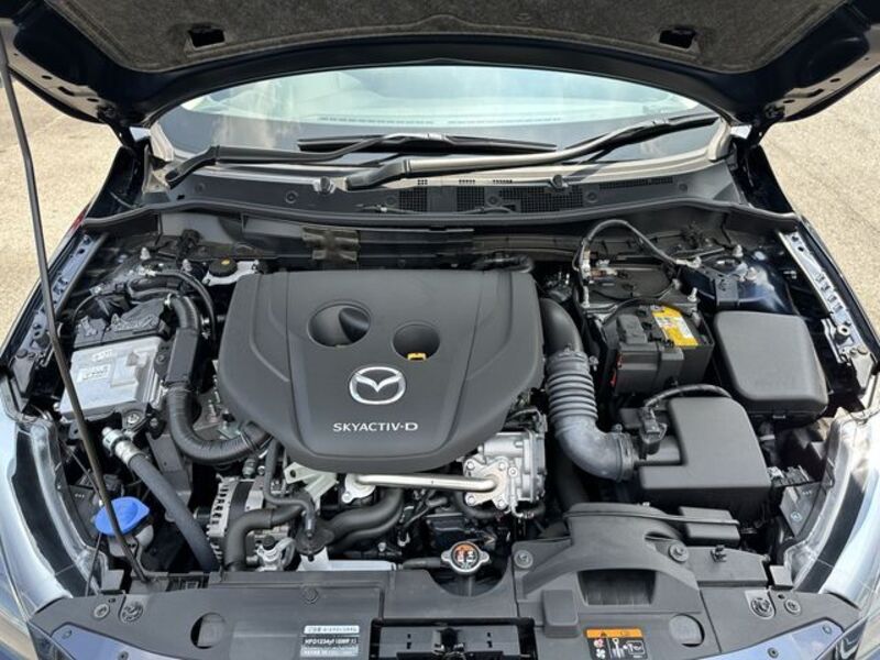 MAZDA2