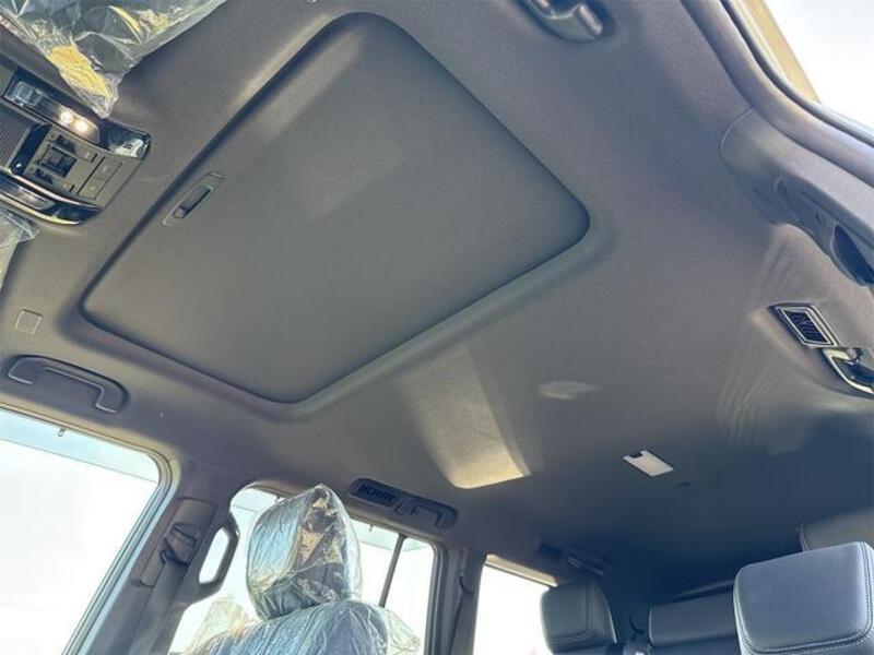 LAND CRUISER 250