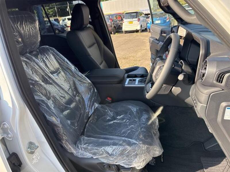 LAND CRUISER 250