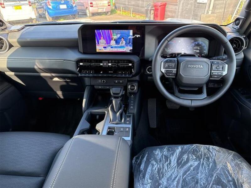 LAND CRUISER 250