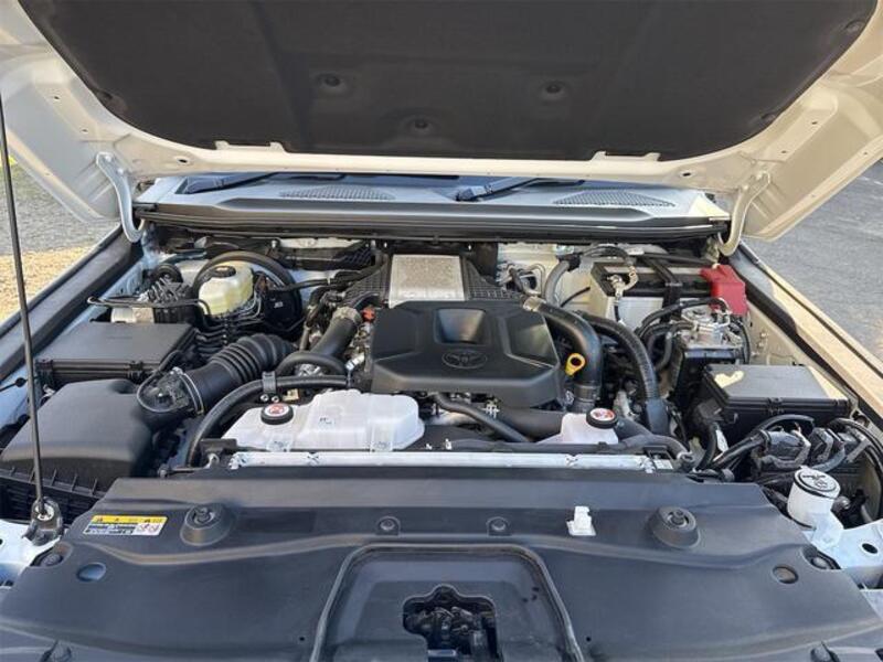 LAND CRUISER 250