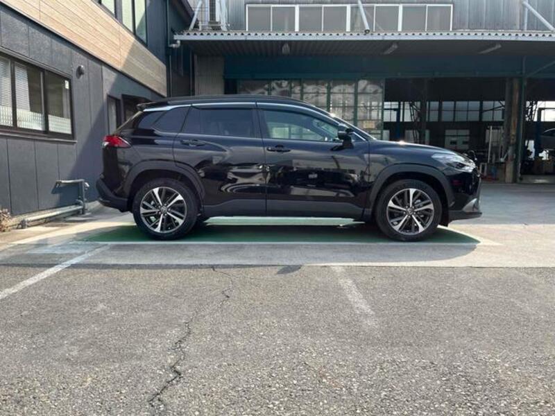 COROLLA CROSS