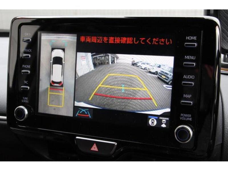 YARIS CROSS