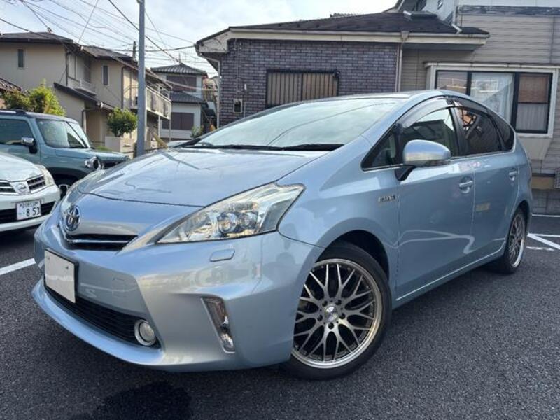 PRIUS ALPHA