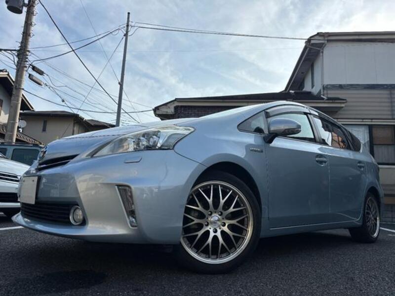 PRIUS ALPHA