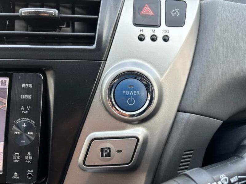 PRIUS ALPHA