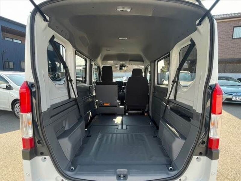 N-VAN