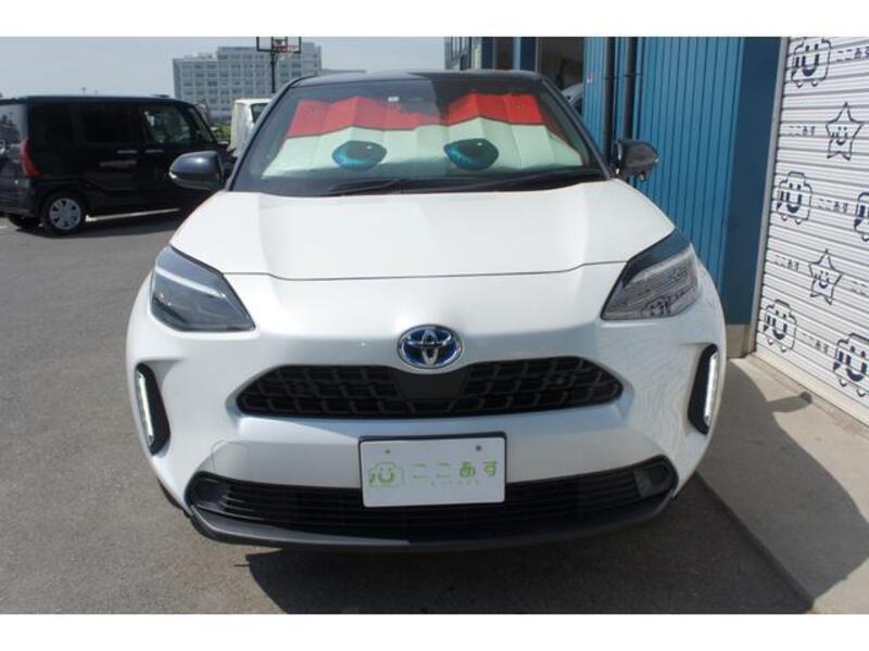 YARIS CROSS