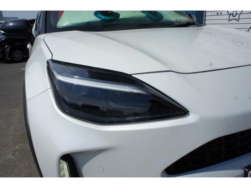 YARIS CROSS