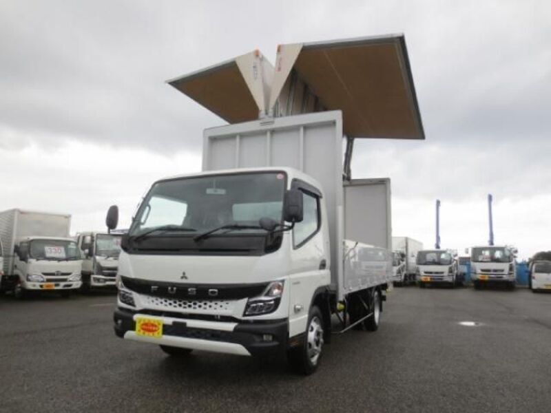 MITSUBISHI CANTER