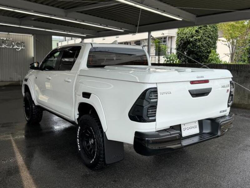HILUX
