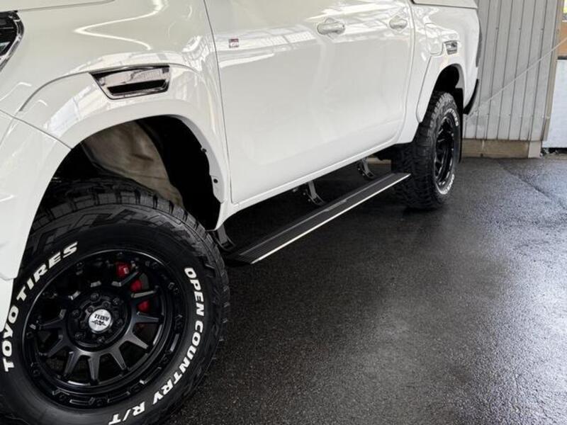 HILUX