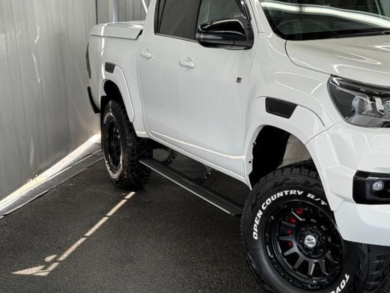 HILUX