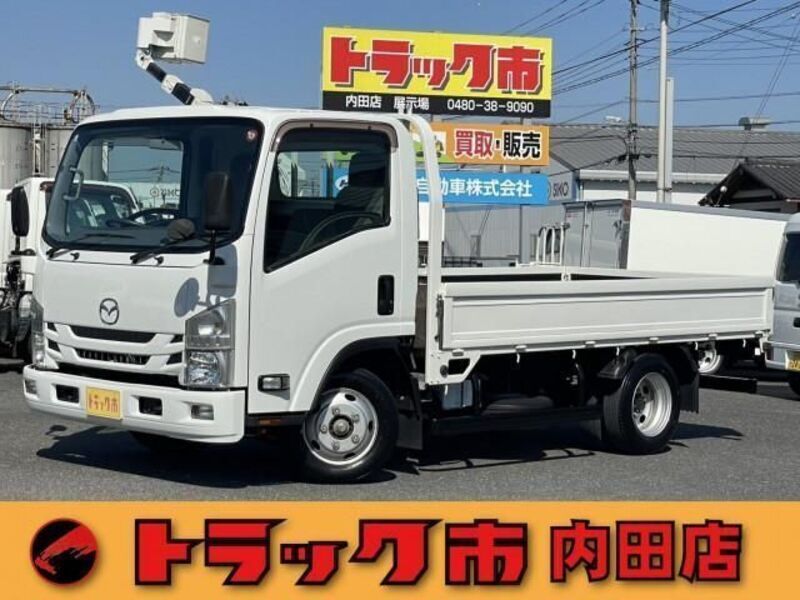 MAZDA TITAN