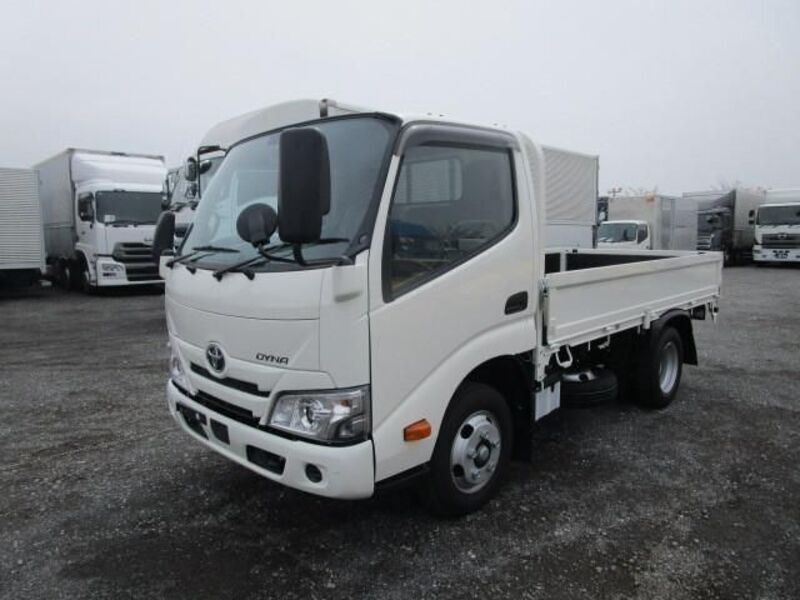 TOYOTA DYNA