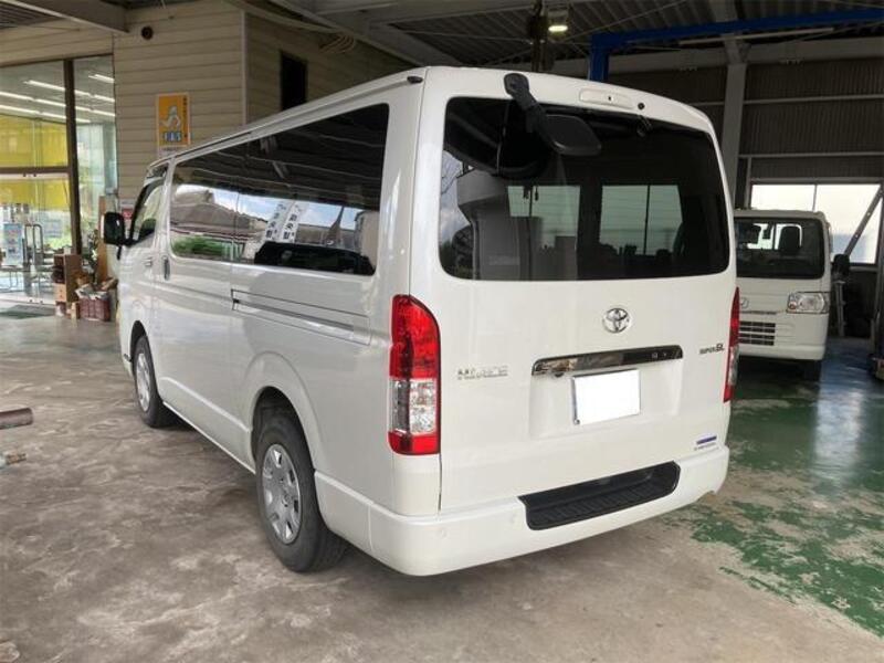 HIACE VAN