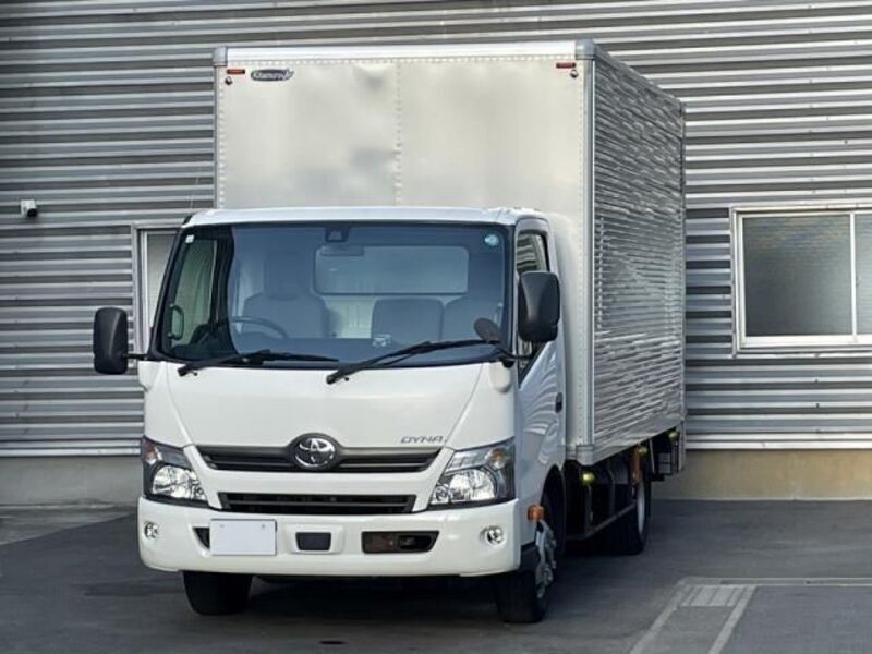TOYOTA DYNA
