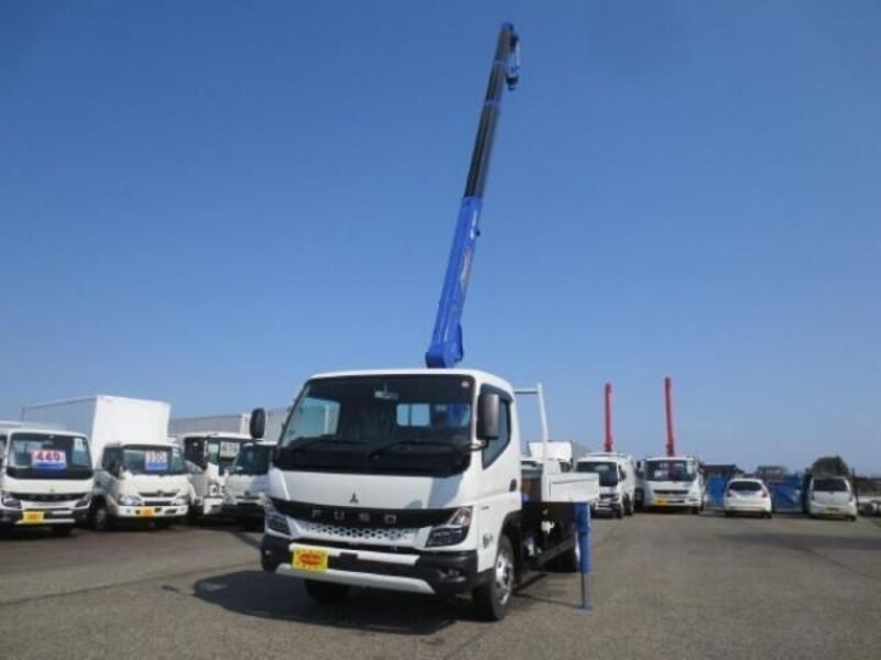 MITSUBISHI CANTER