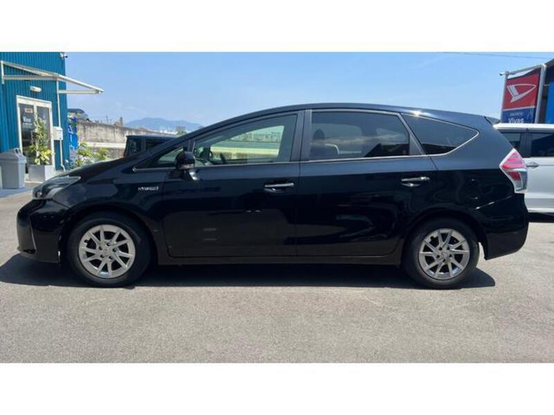 PRIUS ALPHA
