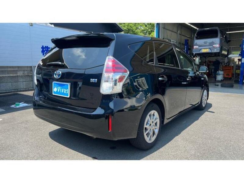 PRIUS ALPHA