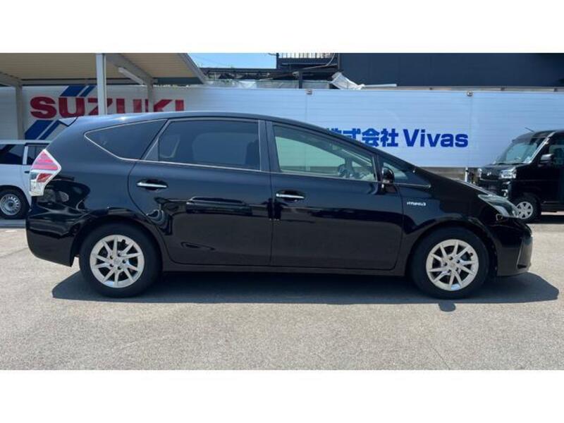PRIUS ALPHA
