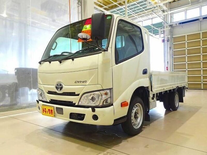 TOYOTA DYNA