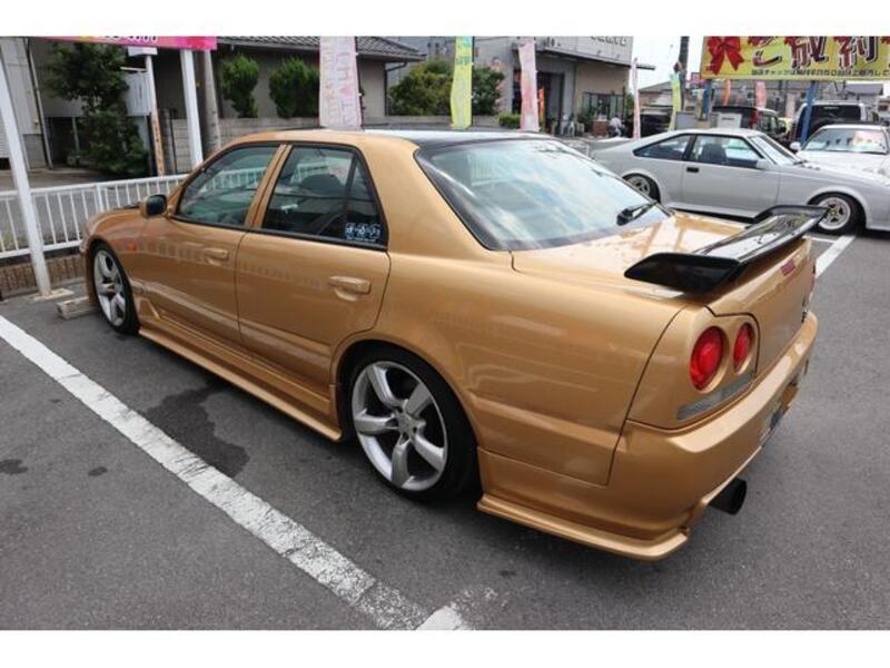SKYLINE
