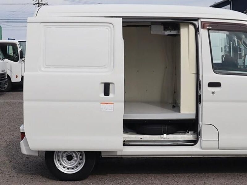 HIJET VAN