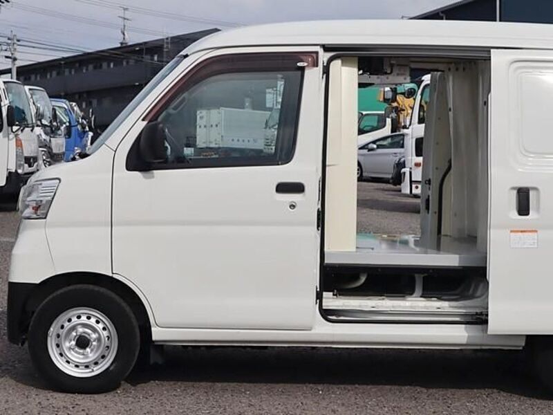 HIJET VAN