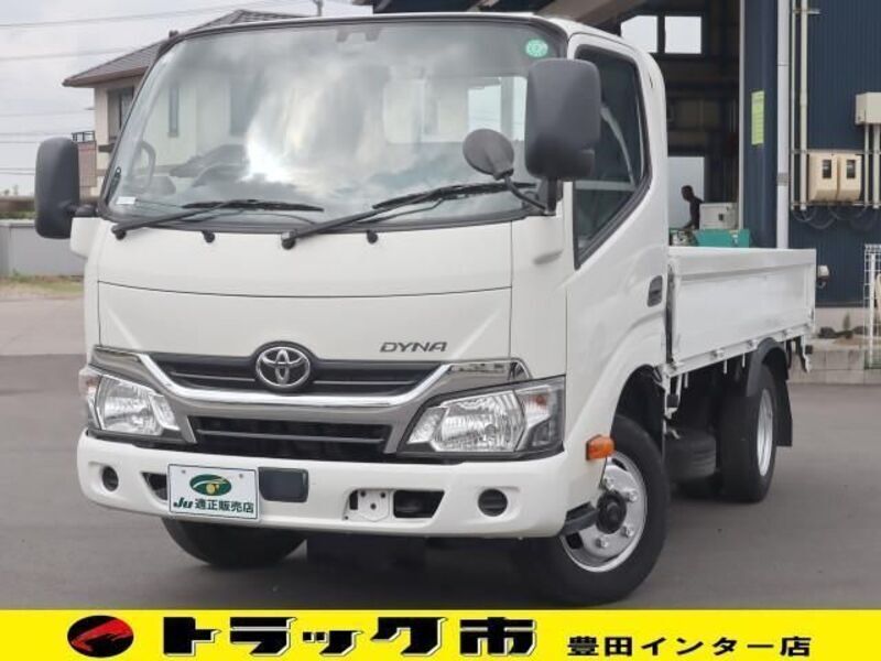 TOYOTA DYNA