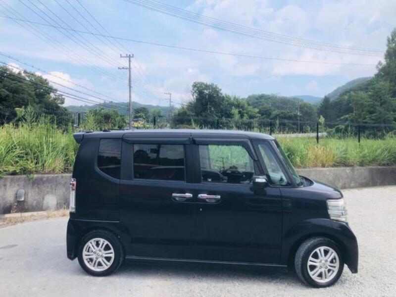N BOX CUSTOM