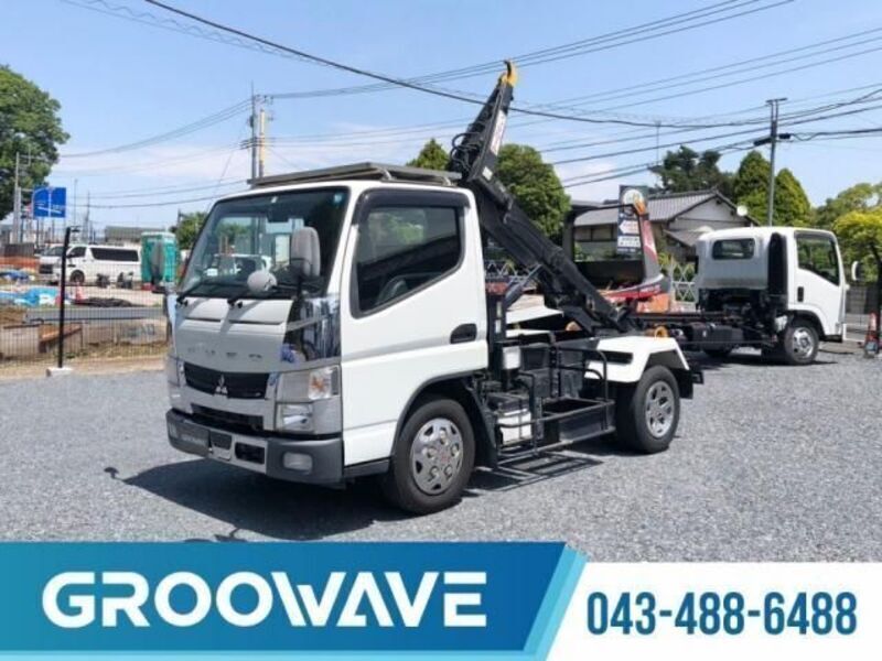 MITSUBISHI CANTER