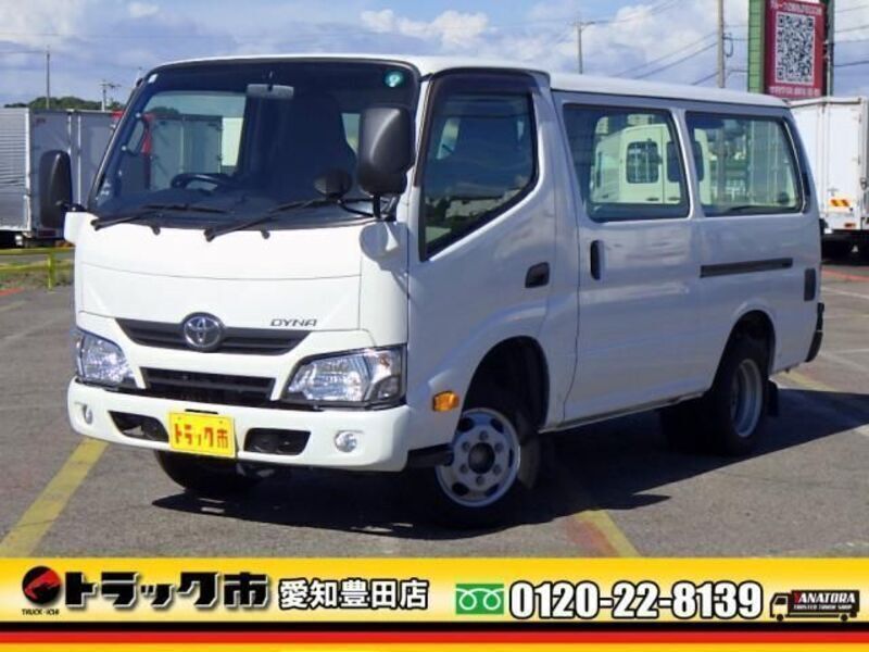 TOYOTA DYNA