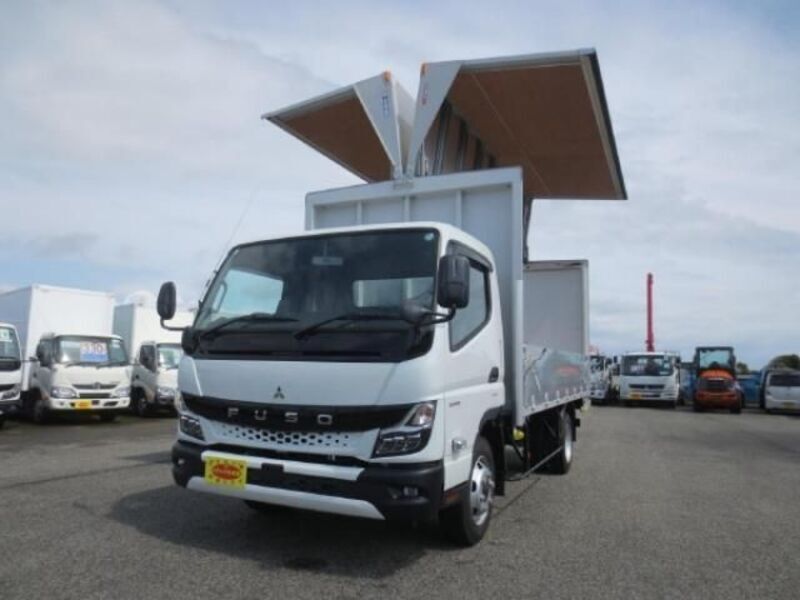 MITSUBISHI CANTER