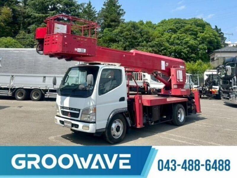 MITSUBISHI CANTER