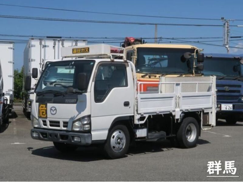 MAZDA TITAN