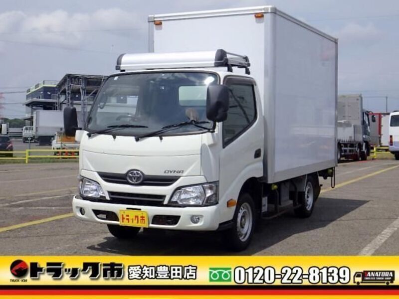 TOYOTA DYNA