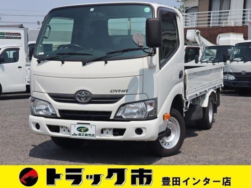 TOYOTA DYNA