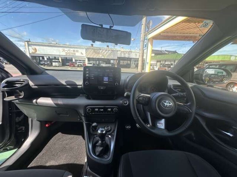 GR YARIS
