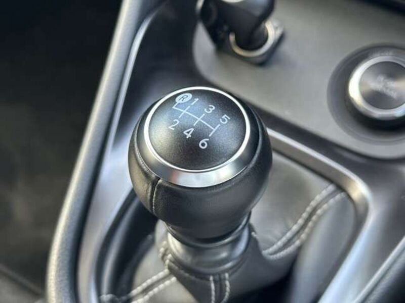 GR YARIS