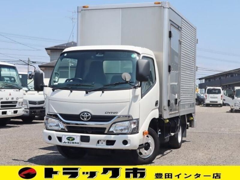 TOYOTA DYNA