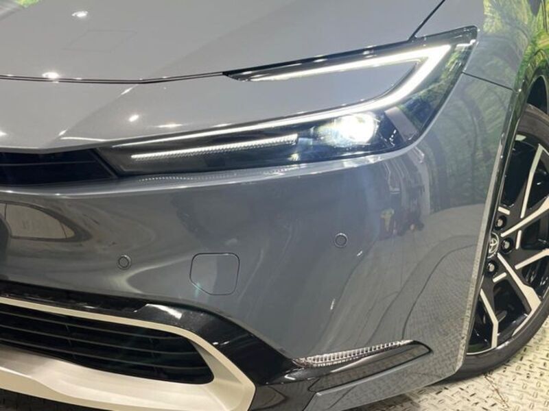 PRIUS PHV