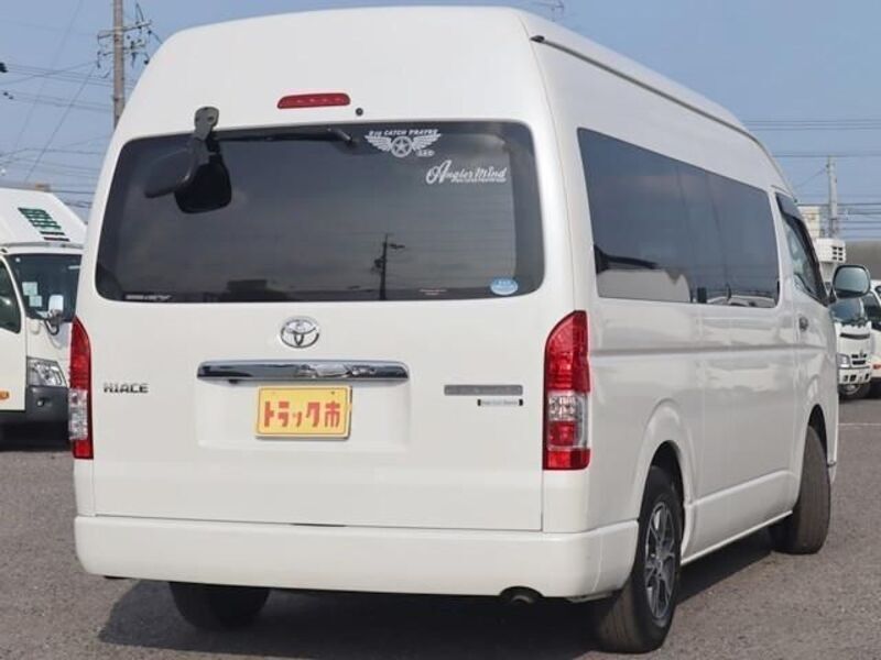 HIACE
