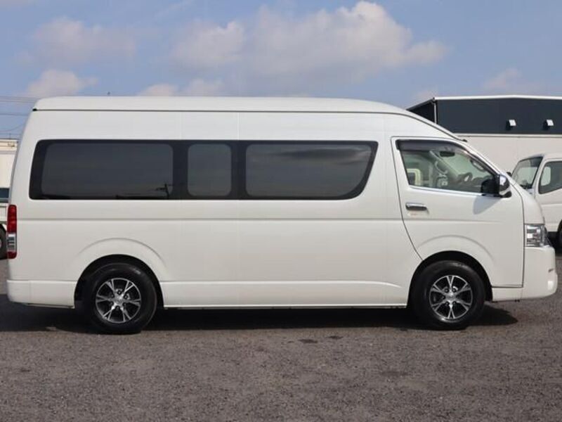 HIACE